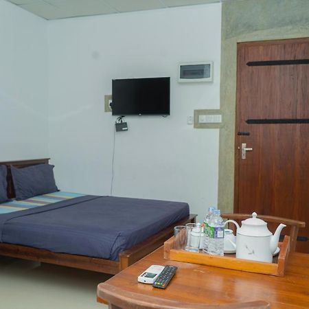 Elegance Range Resort Канди Екстериор снимка