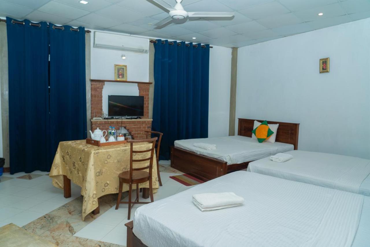 Elegance Range Resort Канди Екстериор снимка