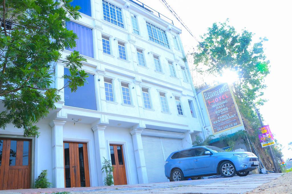 Elegance Range Resort Канди Екстериор снимка